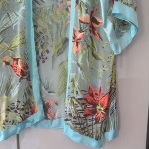 c25 NWOT SILKY KIMONO TUNIC SCARF LIKE